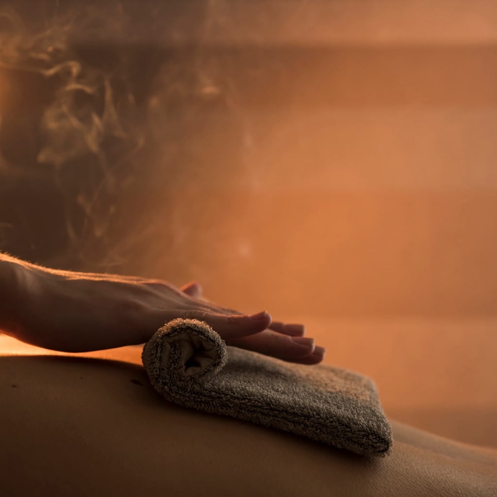 masaje volcánico en el spa de Chinchón